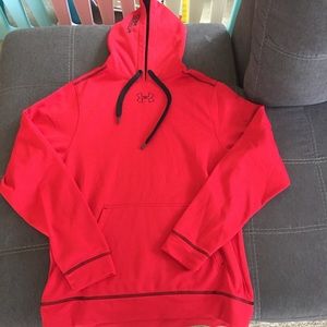 Men’s under armor hooded sweat shirt